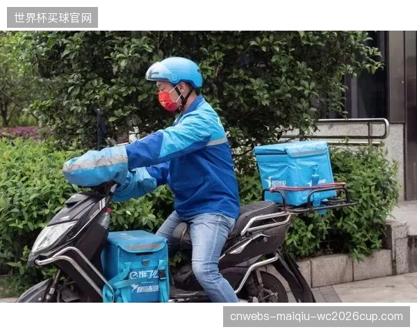 外卖骑手为何能随意穿越封控线？证件核验漏洞亟待修补